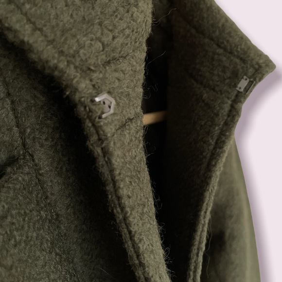 Short Jacket and Skirt set - Picture 10 of 16